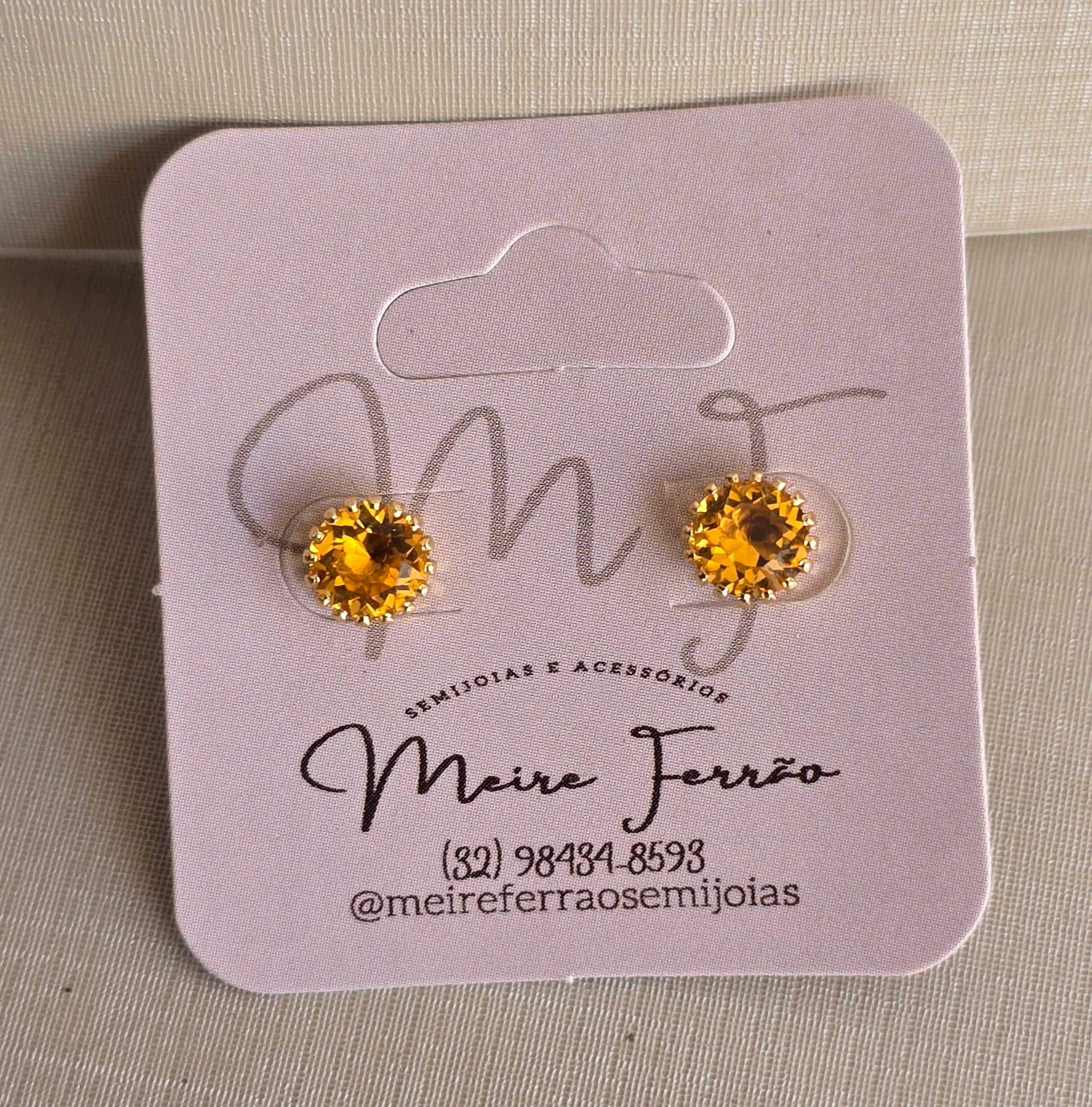 Brinco de Zircônia Royale, banhado a ouro 18k com verniz antialérgico