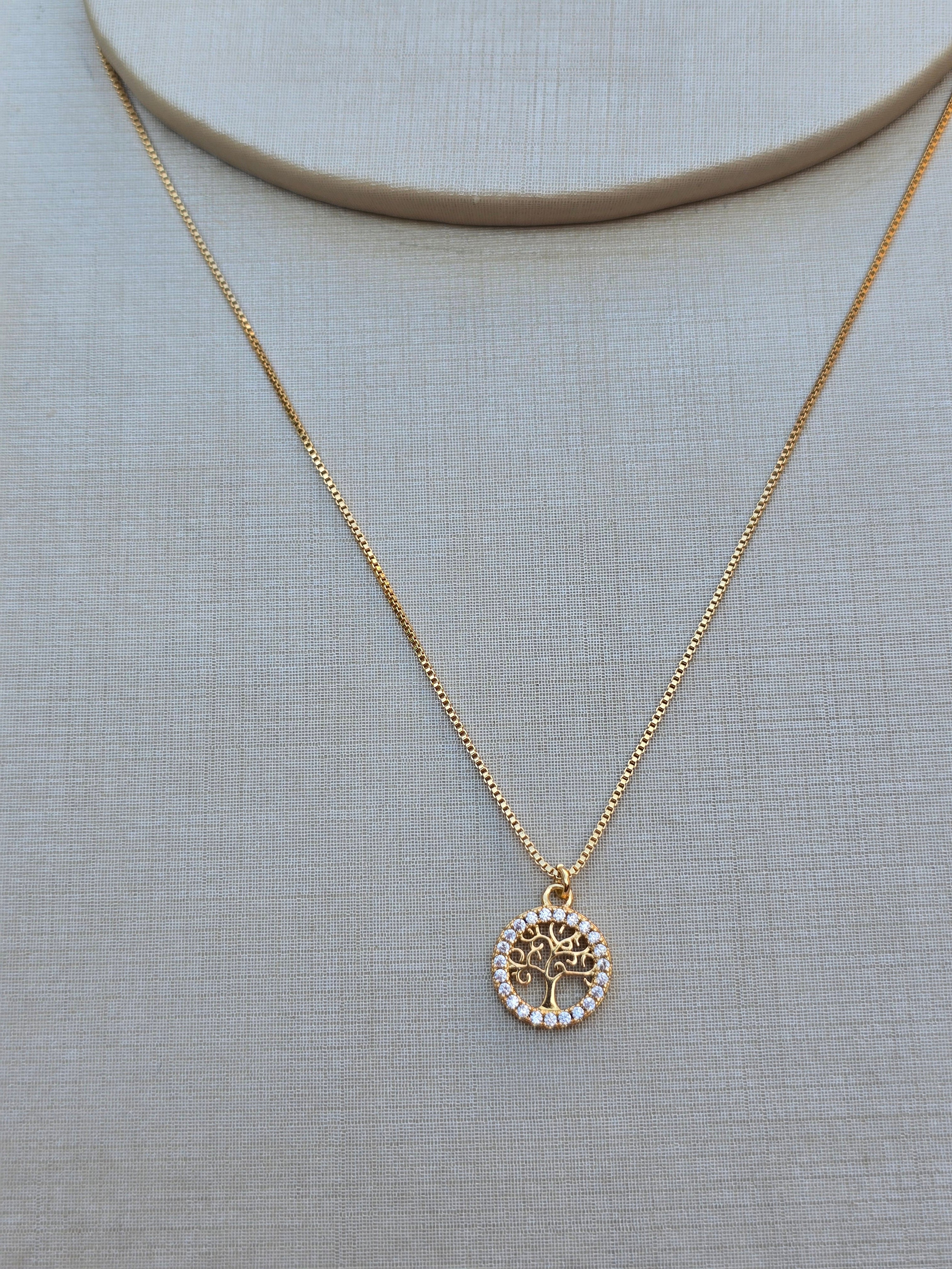 Colar Árvore da Vida Dourado com Zircônias.