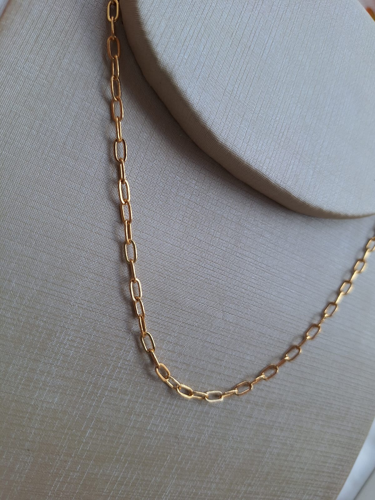 Corrente masculina de 90cm, banhada a ouro 18k e com verniz antialérgico ✨💪.