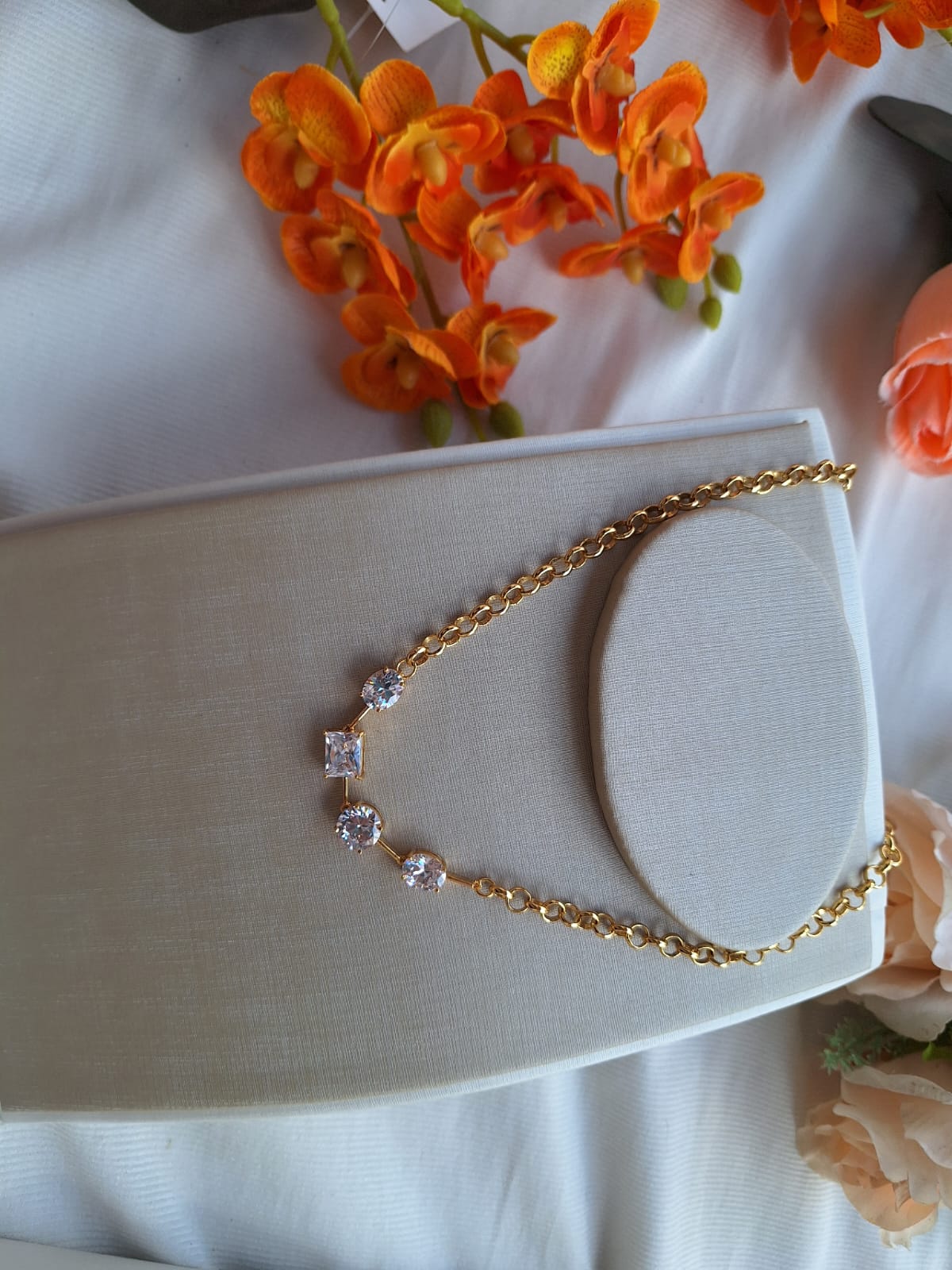 Colar de zircônia quadriculada, banhado a ouro 18k e com verniz antialérgico ✨💎.