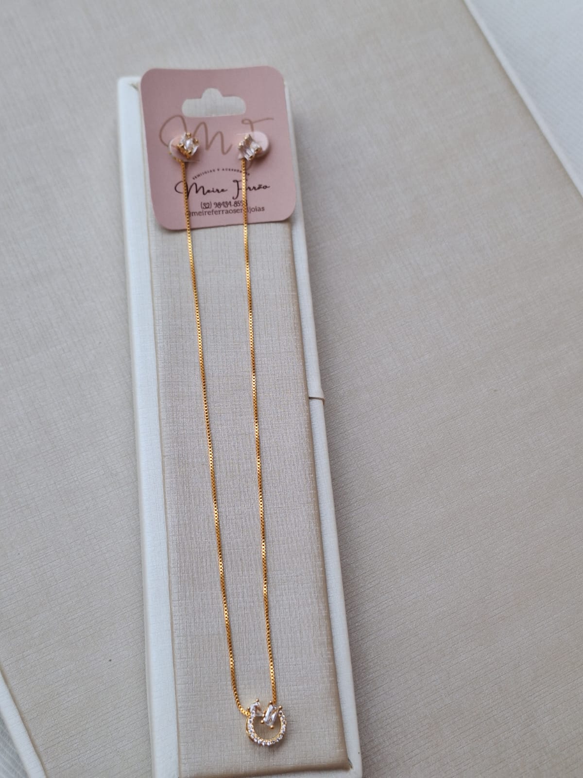 Conjunto Horseshoe Luxo Banhado a Ouro 18K