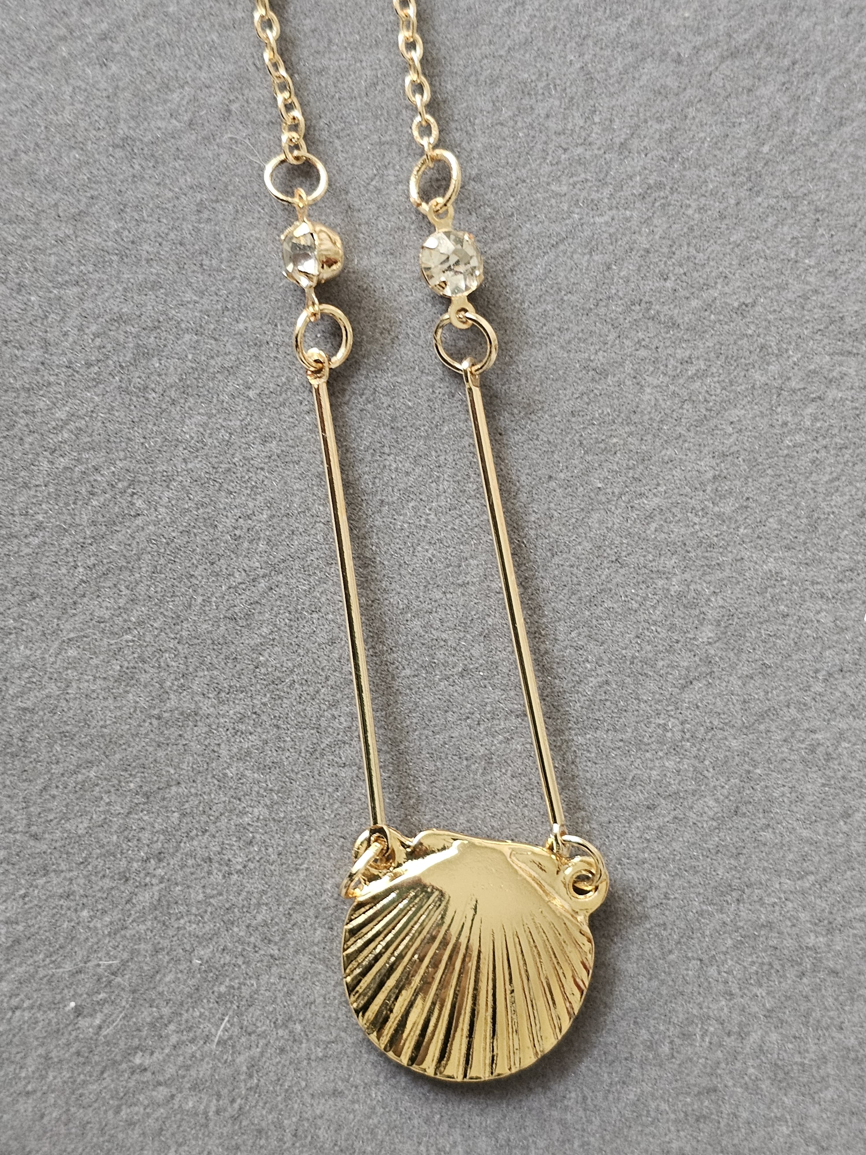 Colar Concha Dourada Banhado a Ouro 18K