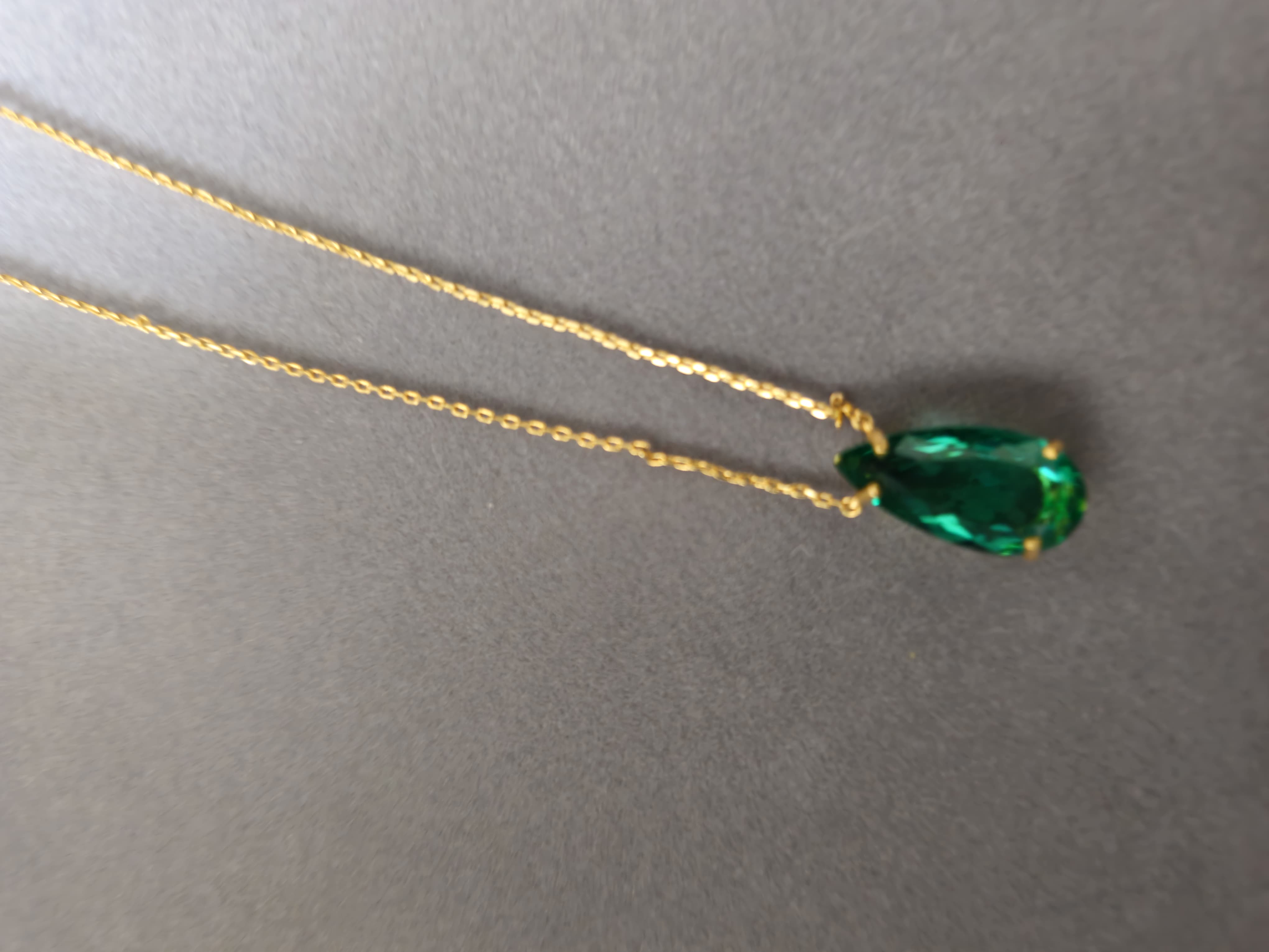 Colar Gota Esmeralda Banhado a Ouro 18K