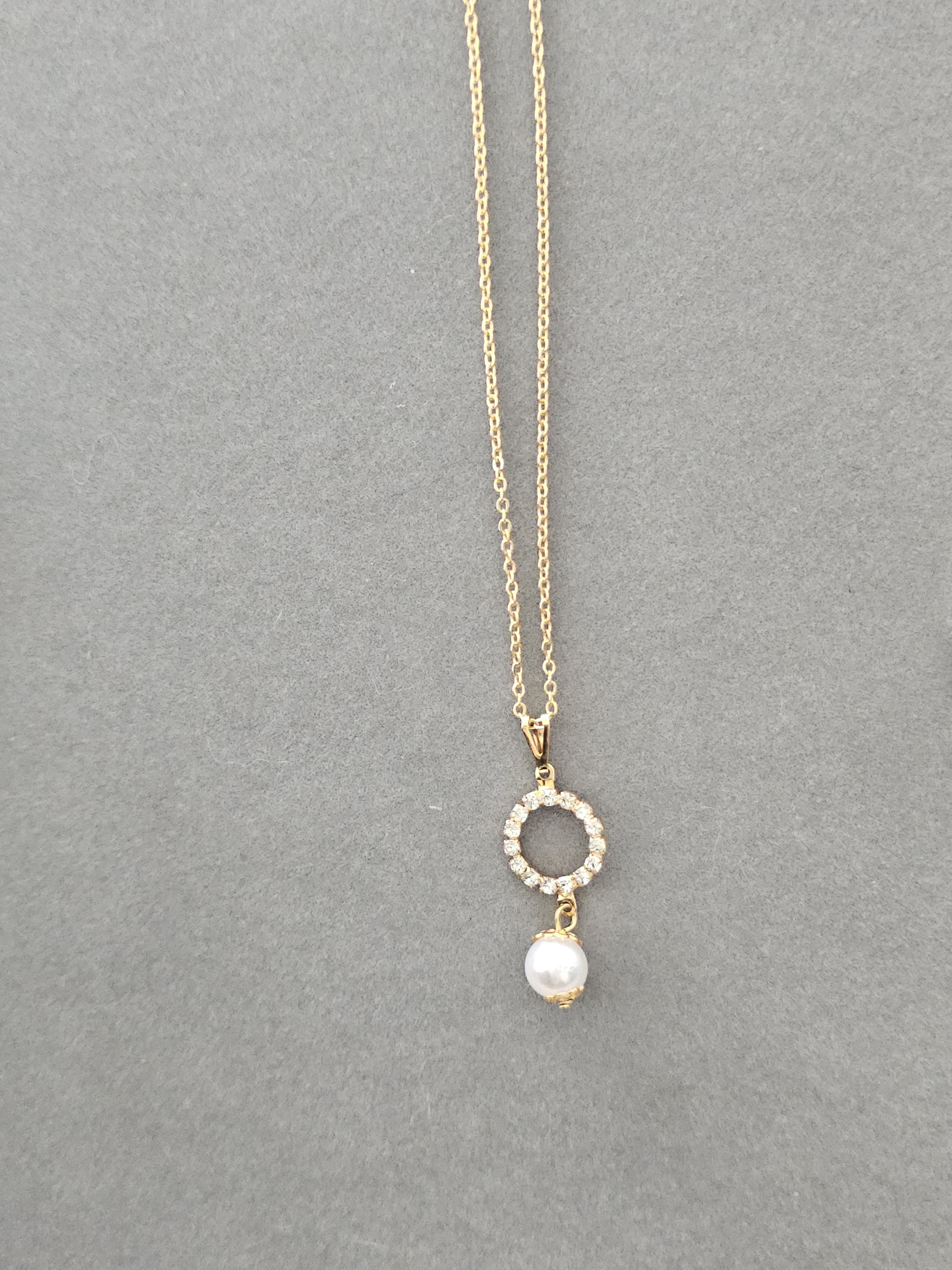 Colar Círculo Cravejado com Pérola – Banhado a Ouro 18K