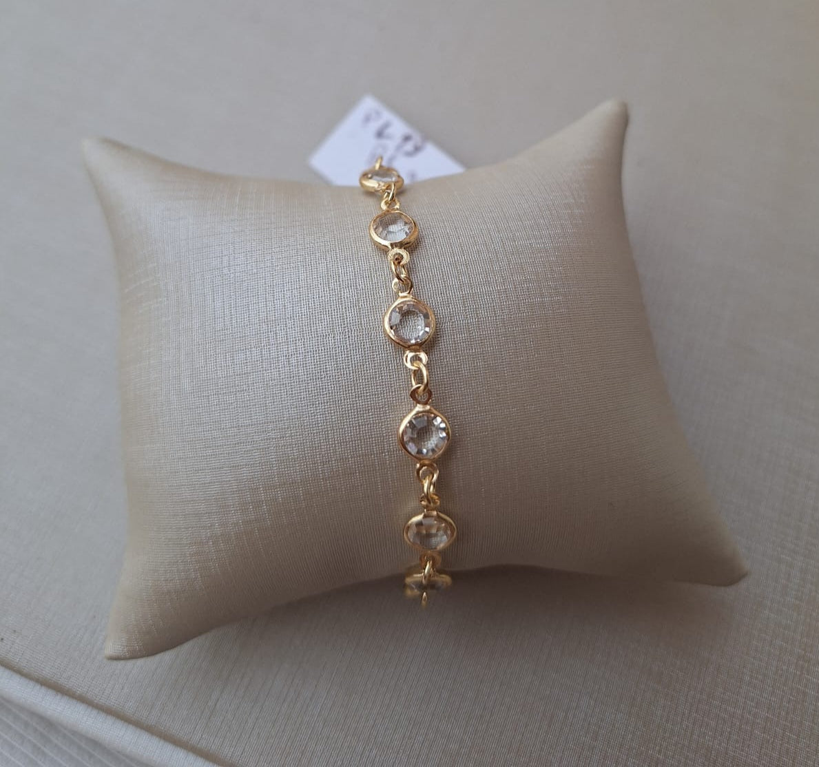 Pulseira de ponto de luz, banhada a ouro 18k e com verniz antialérgico ✨