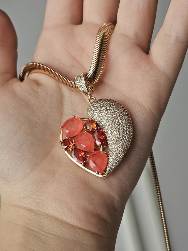 Colar coração pedra