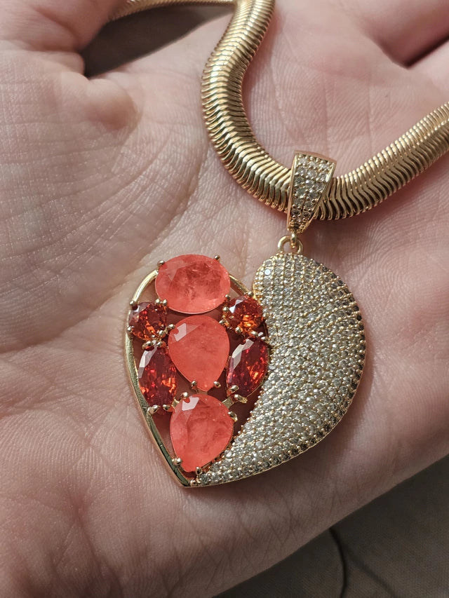 Colar coração pedra